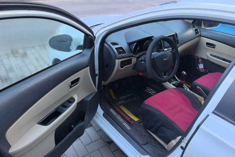 Used Chery E3 2015 1.5L Manual ZhiShang Model Driver Seat