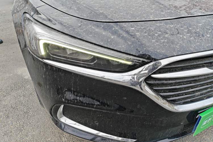 Used Buick LaCrosse 2019 28T Prestige Model Right Front Headlight