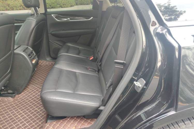 Used Cadillac XT5 2018 25T Luxury Model