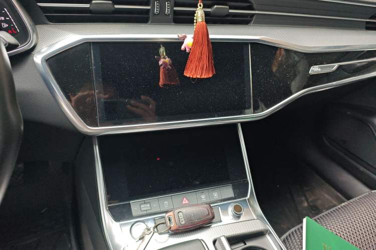 Used Audi A6L 2020 45 TFSI Prestige Dynamic Edition Audio And AC Panel