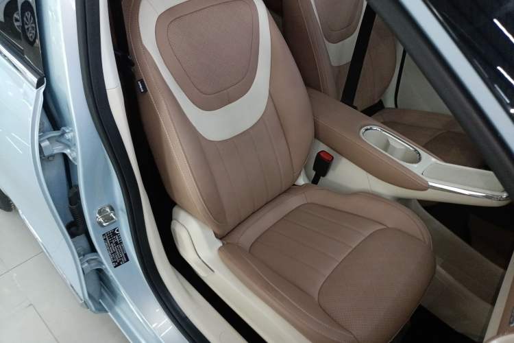 Used Wuling Bingo 2025 410 km Lingxi Deluxe Edition Right Front Seat