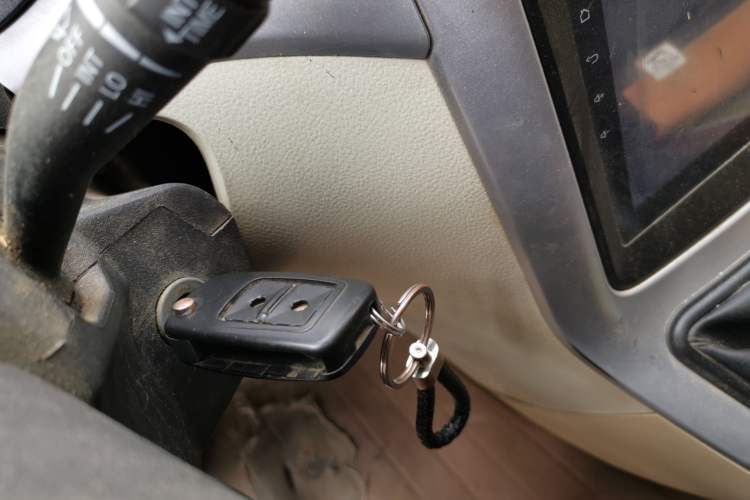 Used Chana Ruixing M90 2018 2.0L Value-Added High-Roof Double-Door 6-Seater 4G94S
