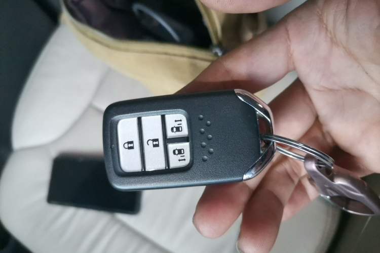 Used Honda Odyssey 2015 2.4L Smart Edition Vehicle Key