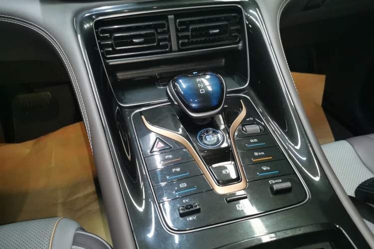 Used BYD Frigate 07 2023 DM-i 100KM Flagship Model Gear Lever