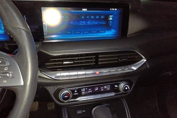 Used Bestune T77 2019 230 TID Automatic Luxury Version National V