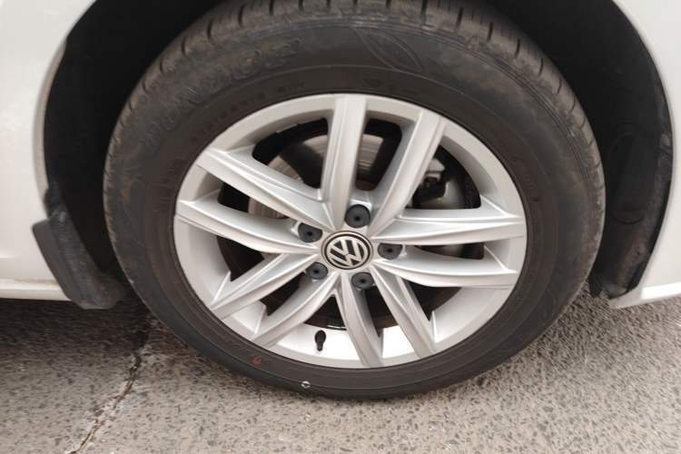 Used Volkswagen Golf 2018 230TSI Manual Comfort Version