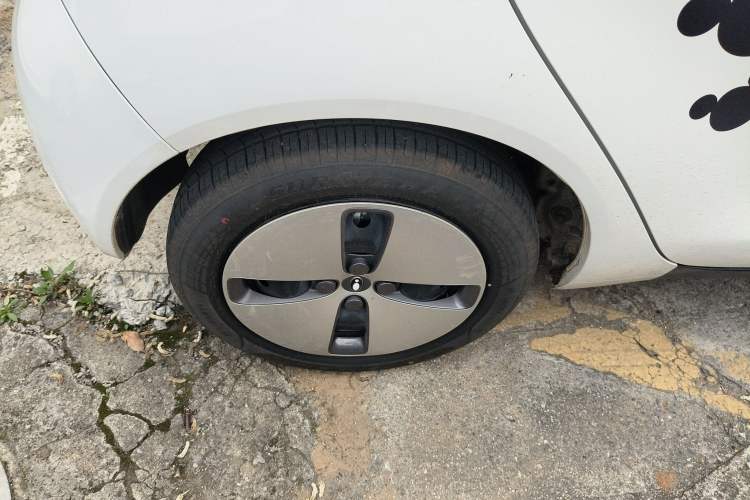 Used ORA Black Cat 2021 301km Cute Pet Edition Right Rear Wheel Hub