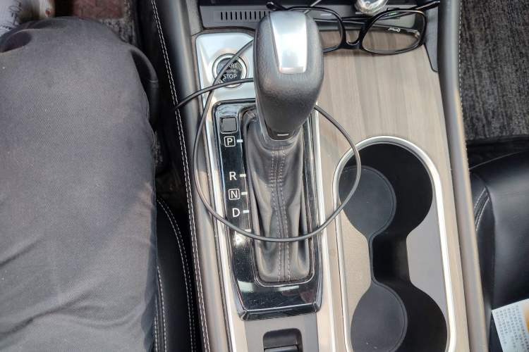 Used Nissan Teana 2021 2.0L XL Upper AD1 Smart Drive & Navigation Edition Gear Lever