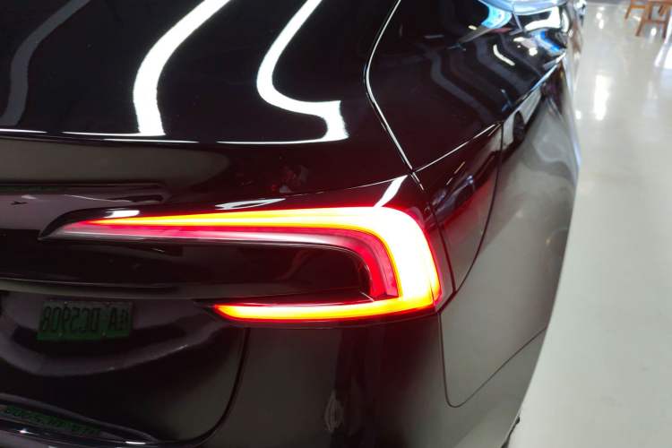 Used Tesla Model 3 2023 Rear-Wheel-Drive Version