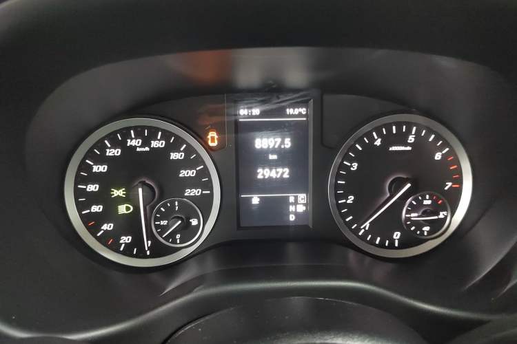 Used Mercedes-Benz Vito 2021 2.0T Elite Version 7 Seats