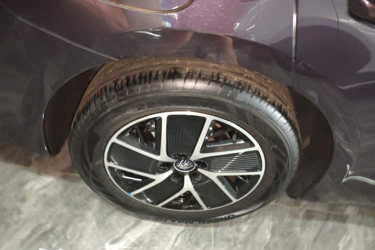 Used BYD Qin L 2025 DM-i Smart Drive 120KM Superior Model