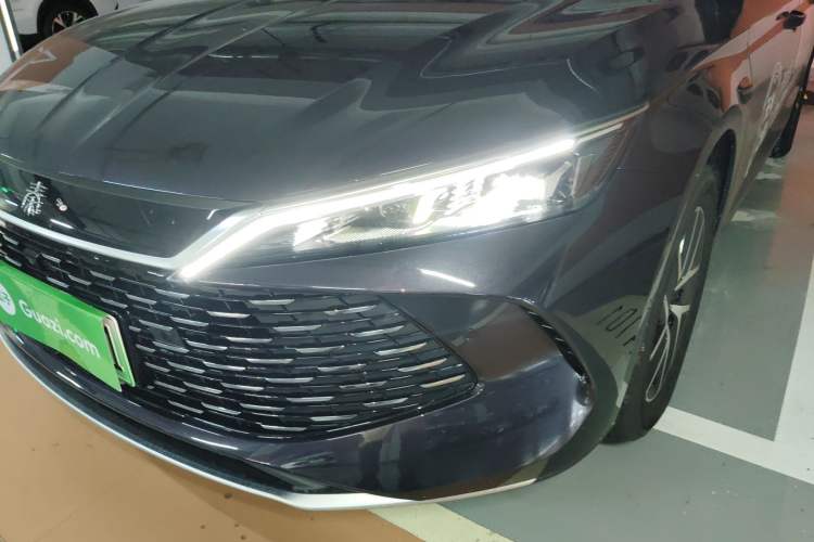 Used BYD Qin L 2025 DM-i Smart Drive 120KM Superior Model
