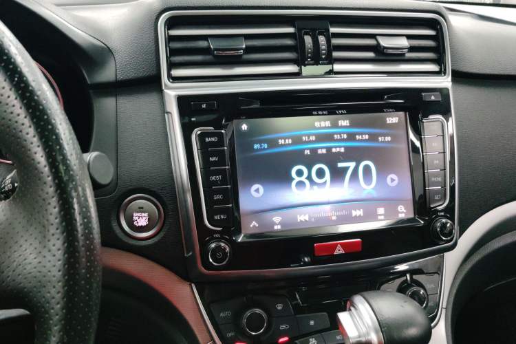 Used Haval H6 2015 Sport Edition 1.5T Automatic Two-Wheel Drive Luxury Model
