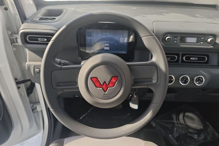 Used Wuling Zhiguang New Energy 2025 Model 305km Ambitious Edition