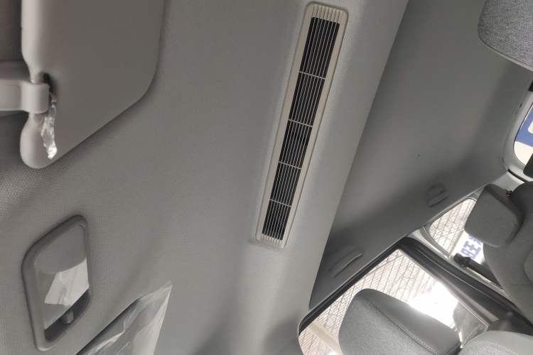 Used Wuling Hongguang New Energy 2025 Extended-Range Hybrid 50KM Comfort Version