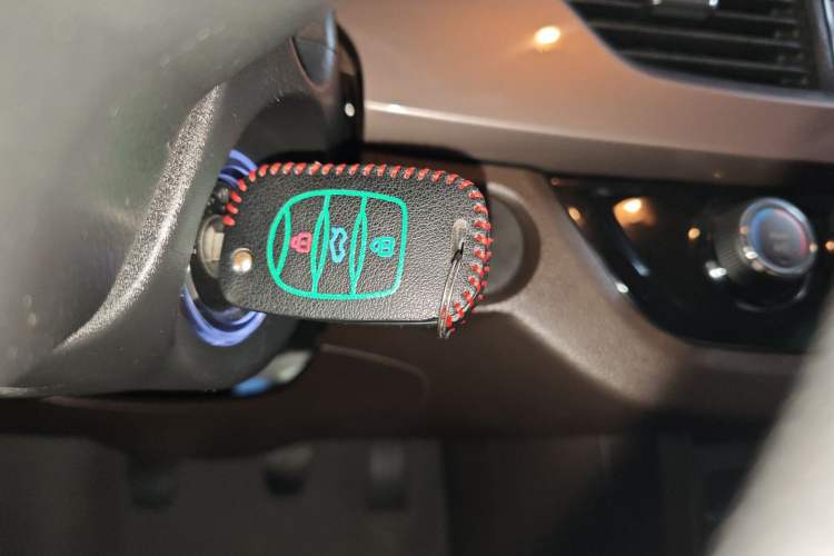 Used Baojun 310W 2017 1.5L Manual Fashion Model China V