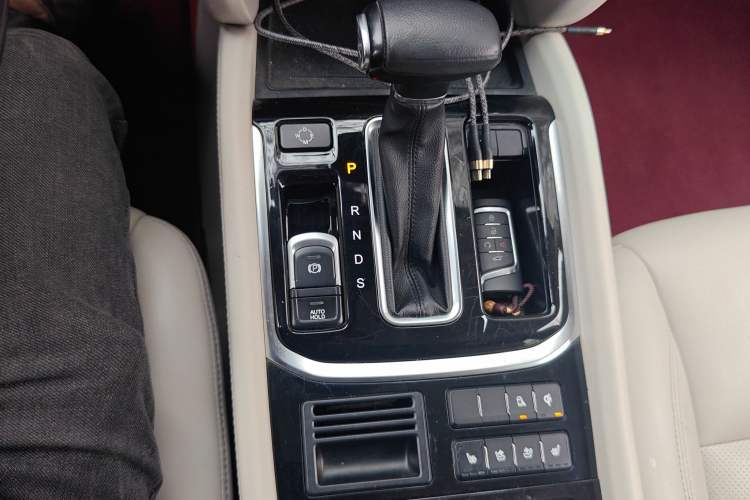 Used GAC Trumpchi GS8 2017 320T Two-Wheel Drive Luxury Smart Connectivity Version (7 Seats)