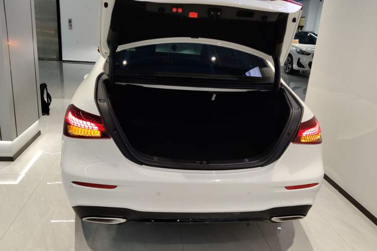 Used Mercedes-Benz E-Class 2022 E 260 Stylish Sports Edition