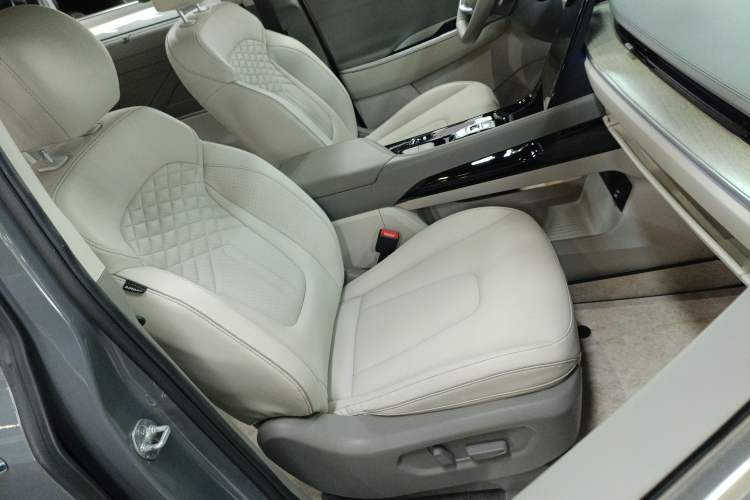 Used Hyundai Custo 2021 380TGDi Smart Love Flagship Edition TOP Premium
