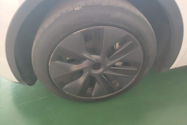 Used Tesla Model Y 2024 Rear-Wheel-Drive Version
