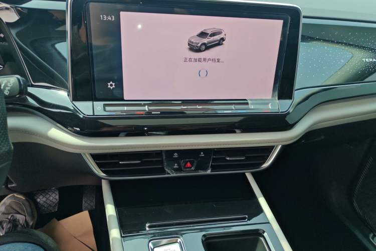 Used Volkswagen Teramont 2024 380TSI Four-Wheel Drive Prestige Luxury Edition Audio And AC Panel