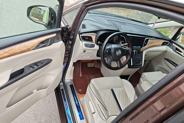 Used Buick GL8 2018 ES 28T Comfort Model China VI Standard Driver Seat