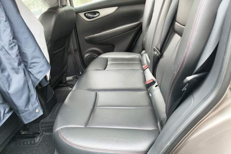 Used Nissan Qashqai 2021 2.0L CVT Luxury Edition Left Rear Seat