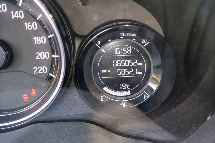 Used Honda XR-V 2017 1.5L LXi CVT Classic Edition