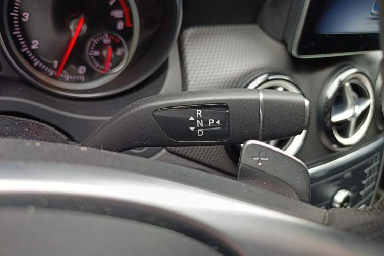 Used Mercedes-Benz GLA 2019 GLA 200 Dynamic Edition Gear Lever