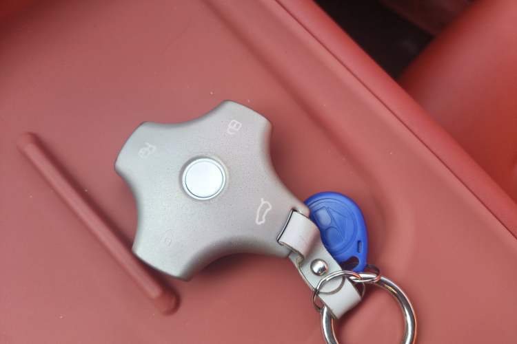 Used Dongfeng eπ eπ008 2024 210Max Range-Extended Version 6 Seats
