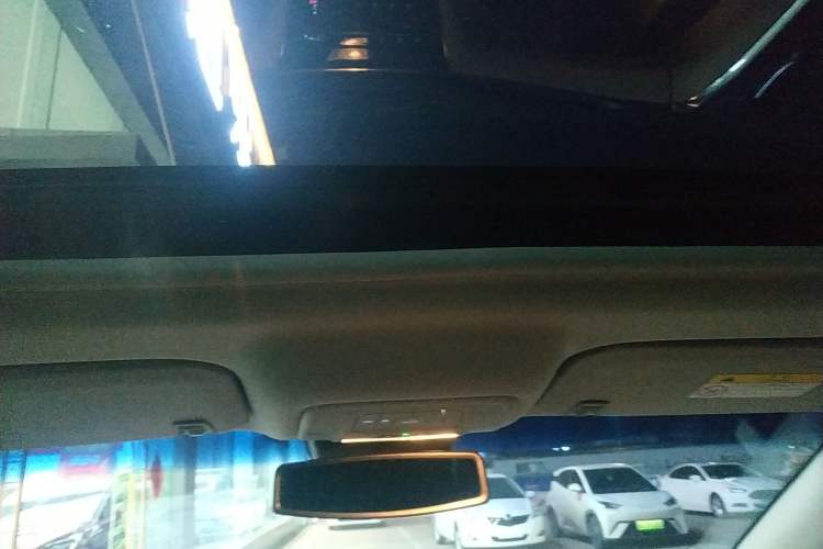 Used Buick GL8 2020 Land Business Class 652T Luxury Model
