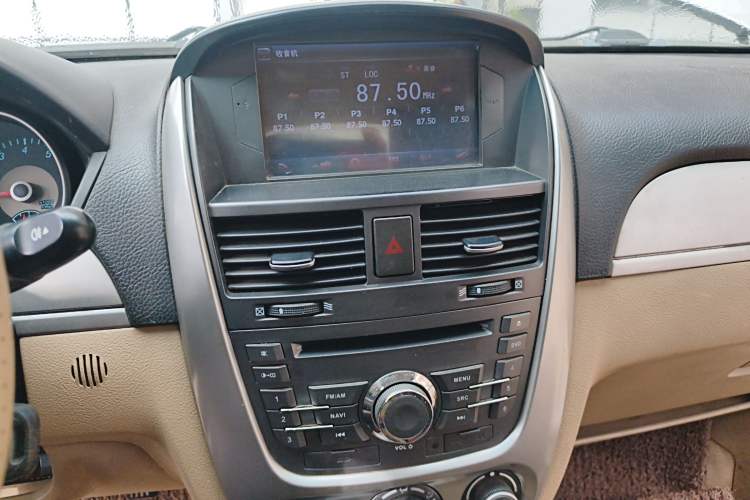 Used Buick Excelle 2011 1.6 LX-MT
