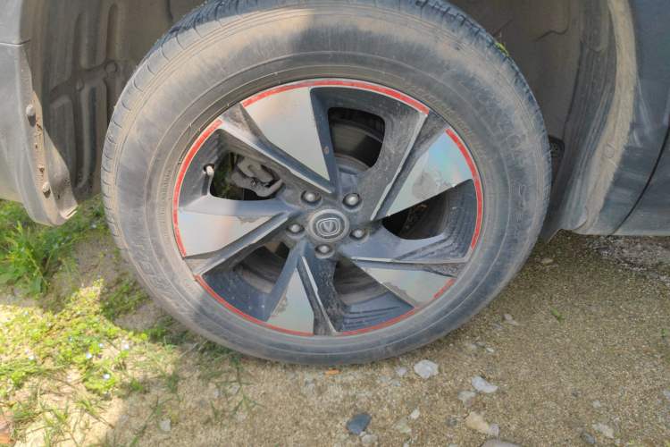 Used CHANGAN CS75 2018 280T Automatic Smart Edition China V-standard Right Rear Wheel Hub