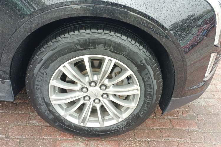 Used Cadillac XT5 2016 25T Luxury Model
