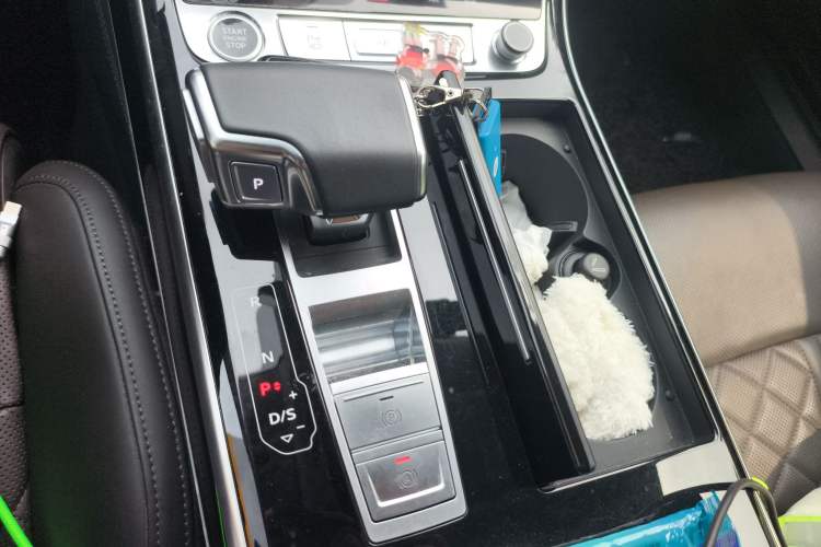 Used Audi A8 New Energy 2021 A8L 60 TFSIe quattro Gear Lever