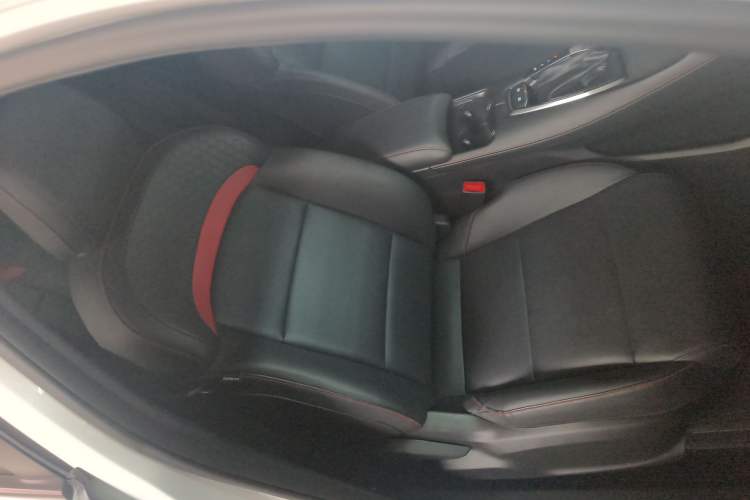 Used MG 5 2025 180 DVVT Global Luxury Edition