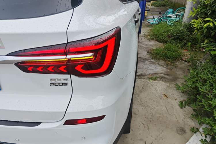 Used Roewe RX5 2023 PLUS 330TGI Automatic Trendsetting Smart Edition