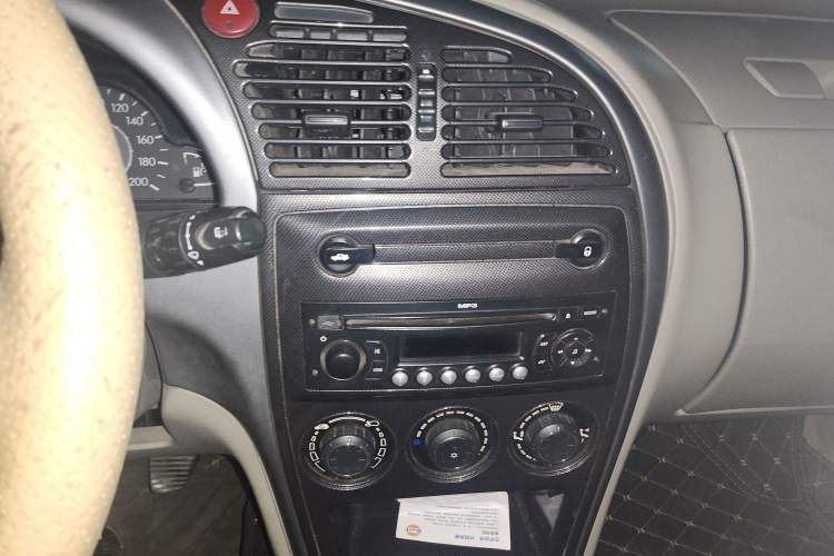 Used Citroen Elysee 2013 Sedan Classic 1.6L Manual Tech Model CNG
