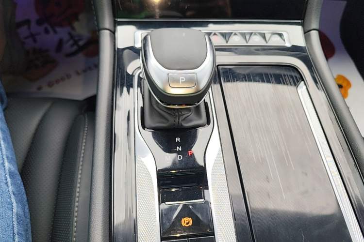 Used Hongqi H5 2024 1.5T DCT Smart Connect Flagship Edition
