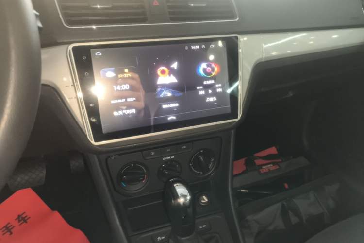 Used Volkswagen Lavida 2015 1.6L Automatic Fashion Edition
