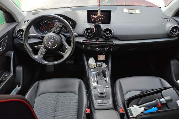 Used Audi Q2L 2020 35 TFSI Fashionable and Elegant Model Interior 2