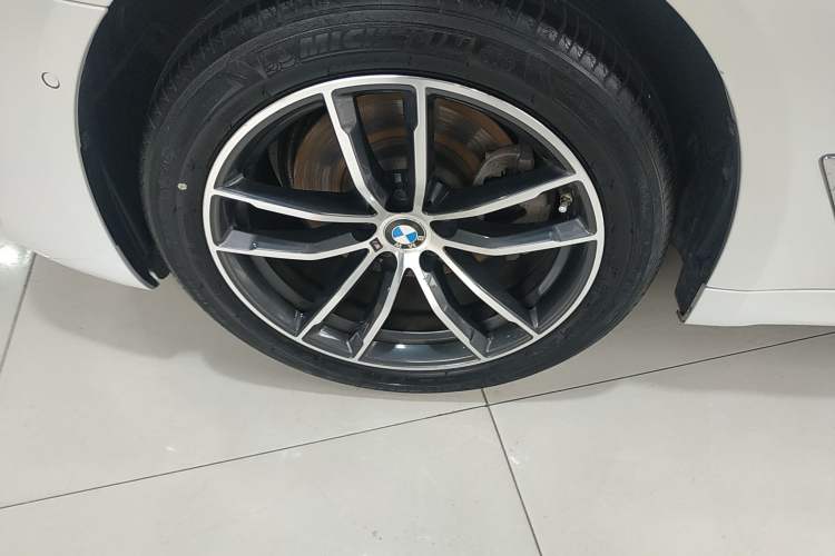 Used BMW 5 Series 2022 Second Facelift 525Li M Sport Package
