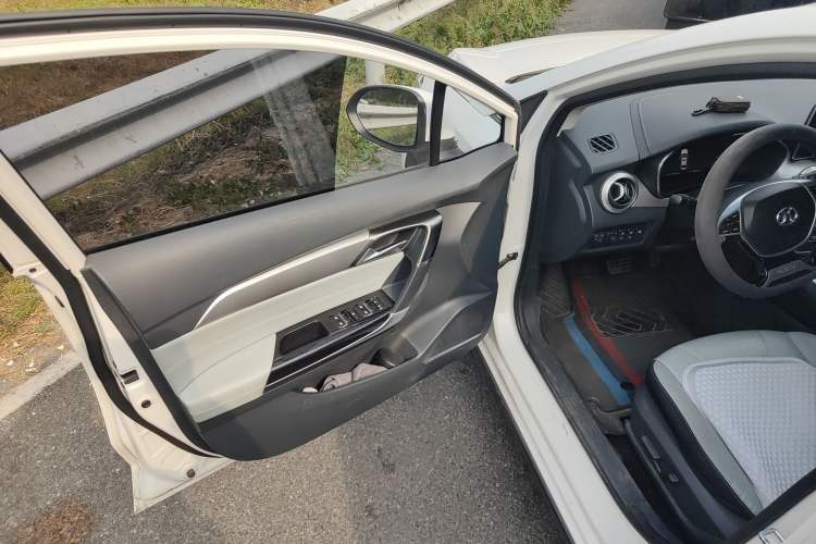 Used BAIC Beijing EU5 2018 R550 Smart Trend Edition Driver Seat