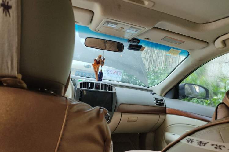 Used Nissan Sylphy 2009 1.6 XL Manual Luxury Sunroof Edition Headliner