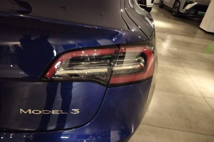 Used Tesla Model 3 2021 Standard Range Rear-Drive Upgraded Version Right Rear Taillight