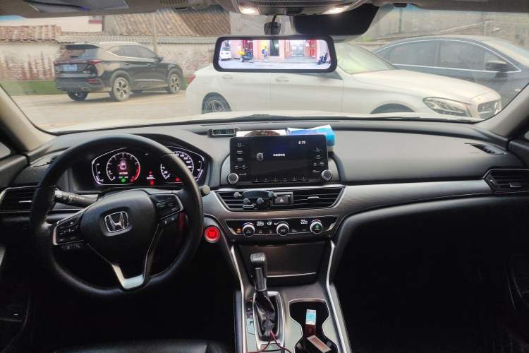Used Honda Accord 2018 260TURBO Luxury Edition China V Emission Standard Center Console