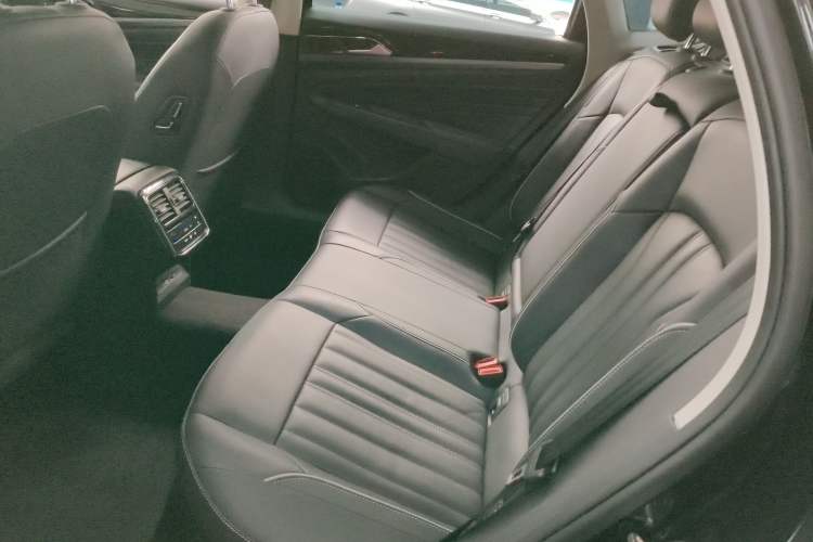 Used Volkswagen Passat 2023 330TSI Starry Elite Edition
