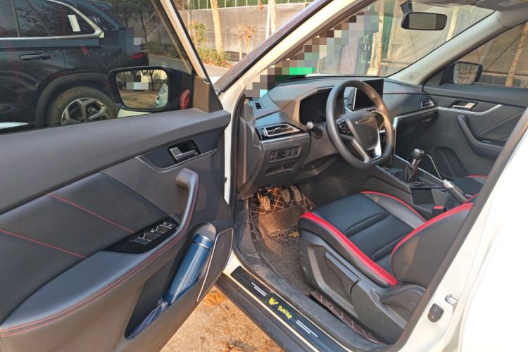 Used Venucia T60 2020 1.6L Manual Smart Vision Version China VI Standard
