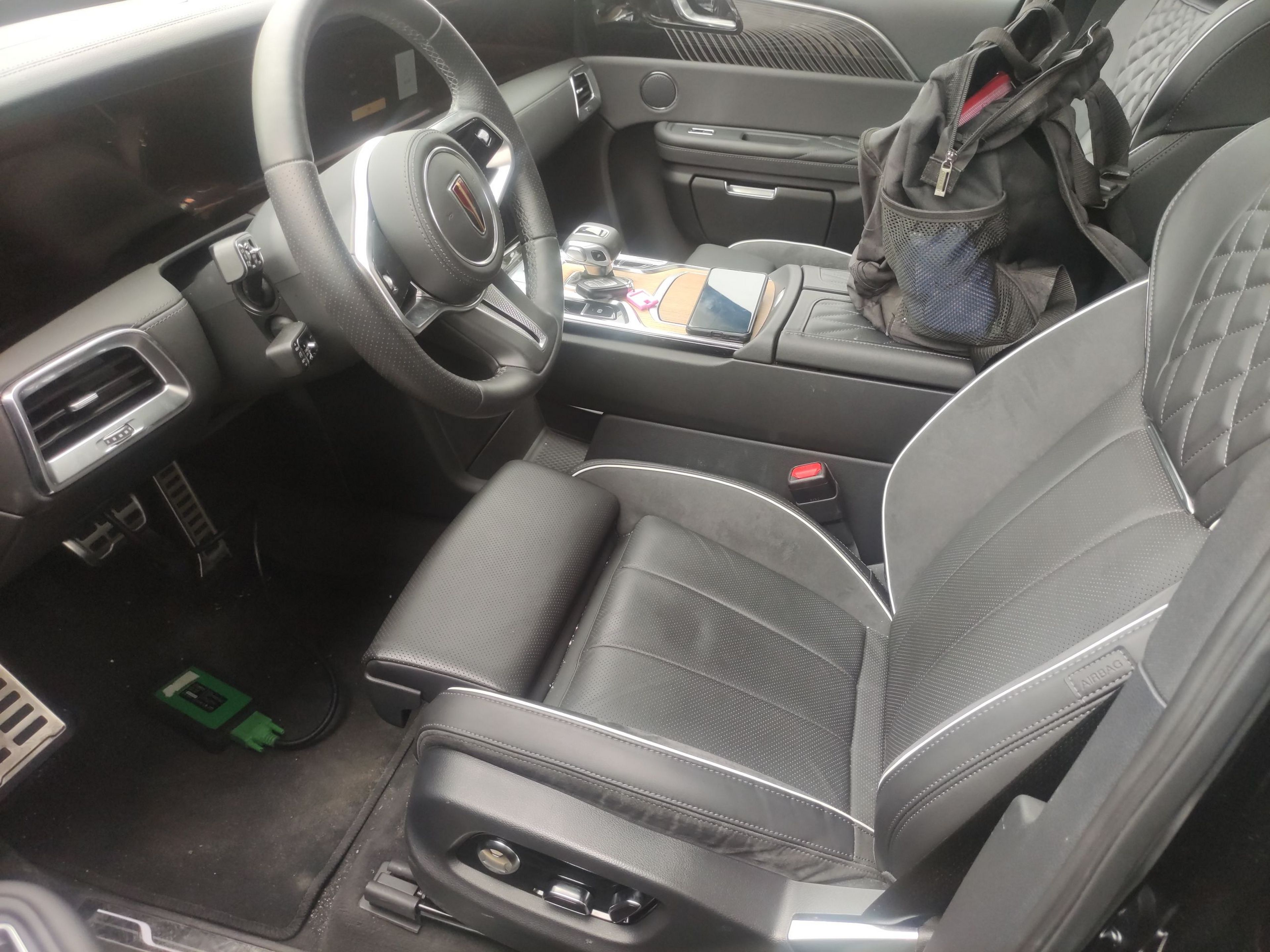 Interior delantero