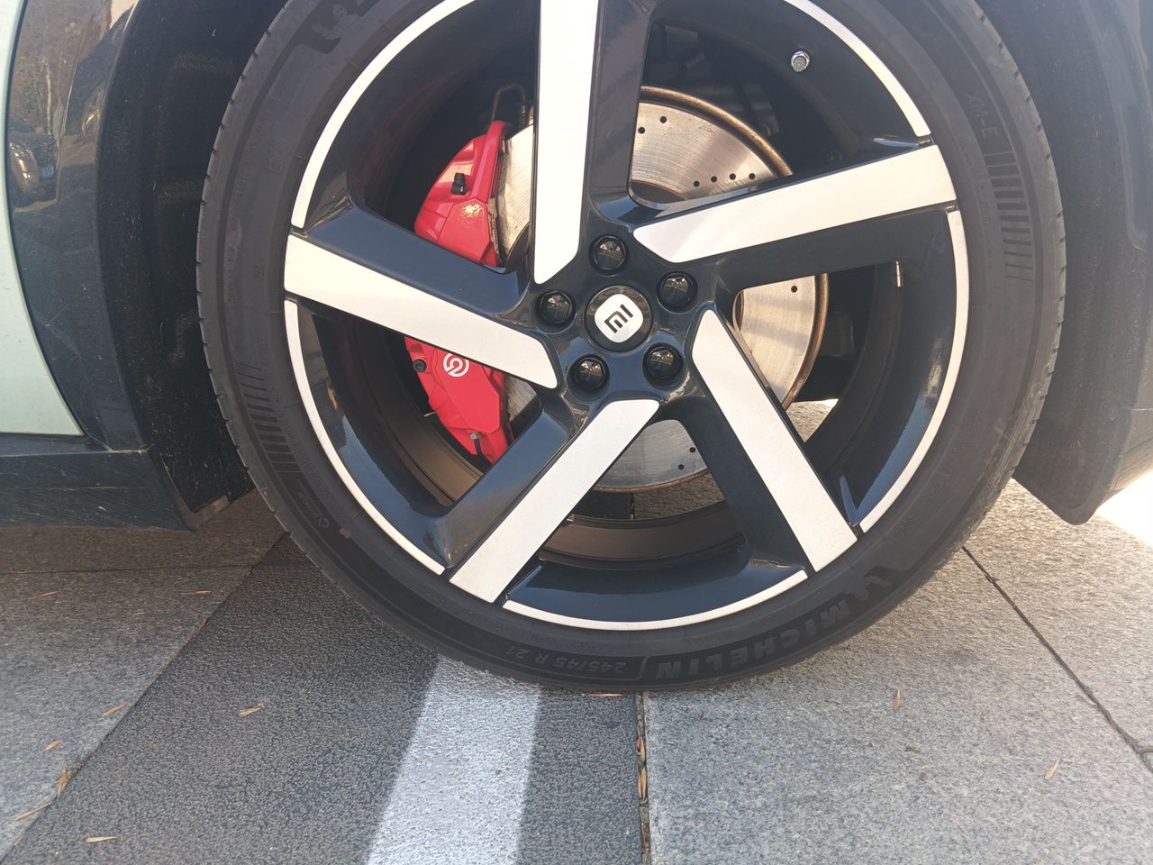 Xiaomi Auto YU7 2025 Ultra-Long Range High-Performance All-Wheel-Drive Max Edition — снимка 8